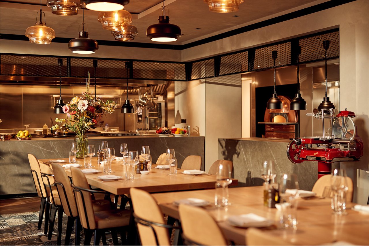 TOZI Restaurant interior