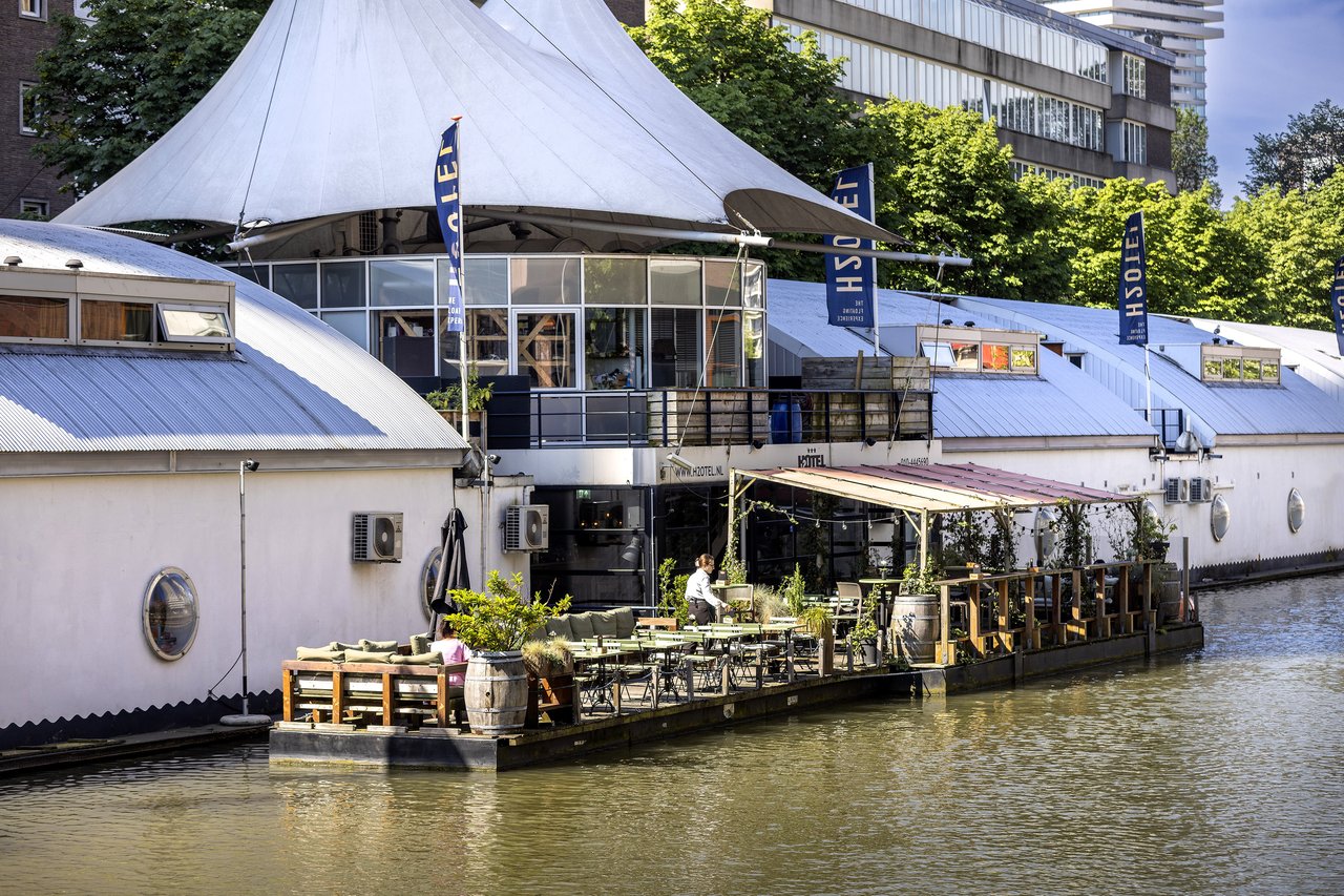 FLOATS building