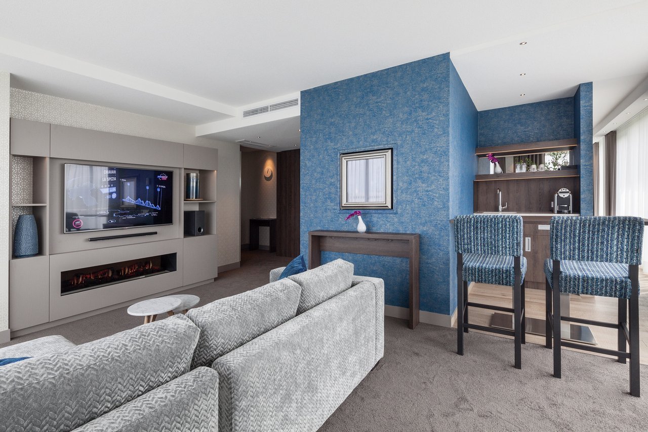 suites-62 1,94MB.jpg