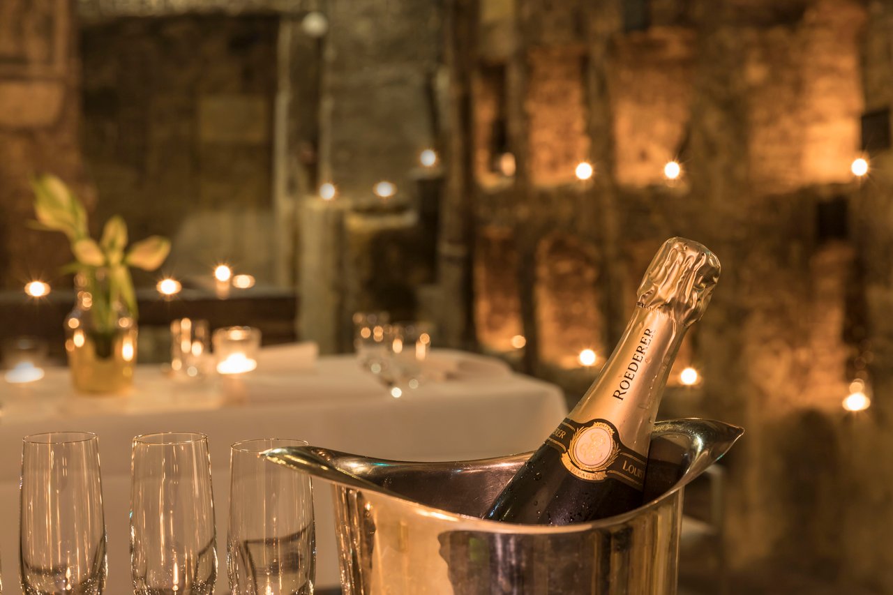 Champagne toost