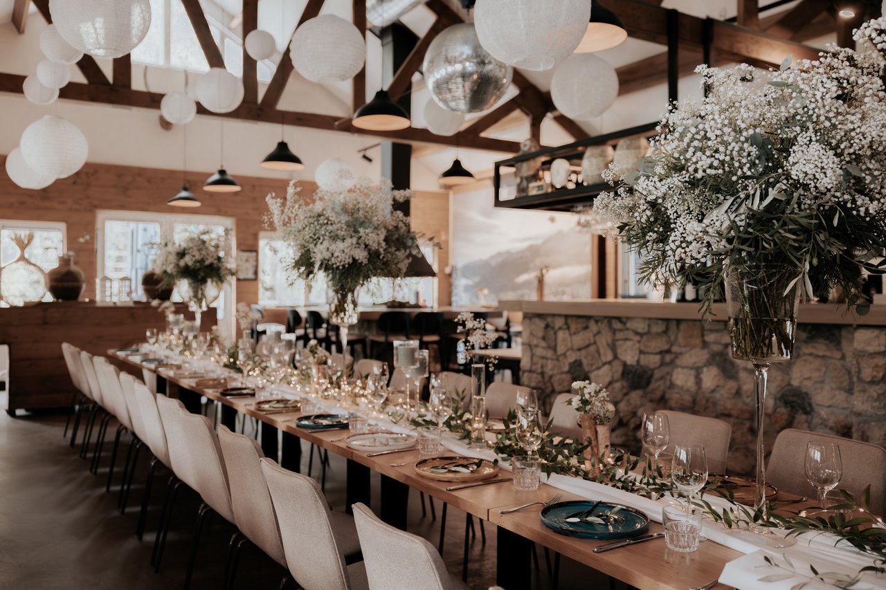 TROUWEN TASMAN - Diner restaurant geheel.jpg