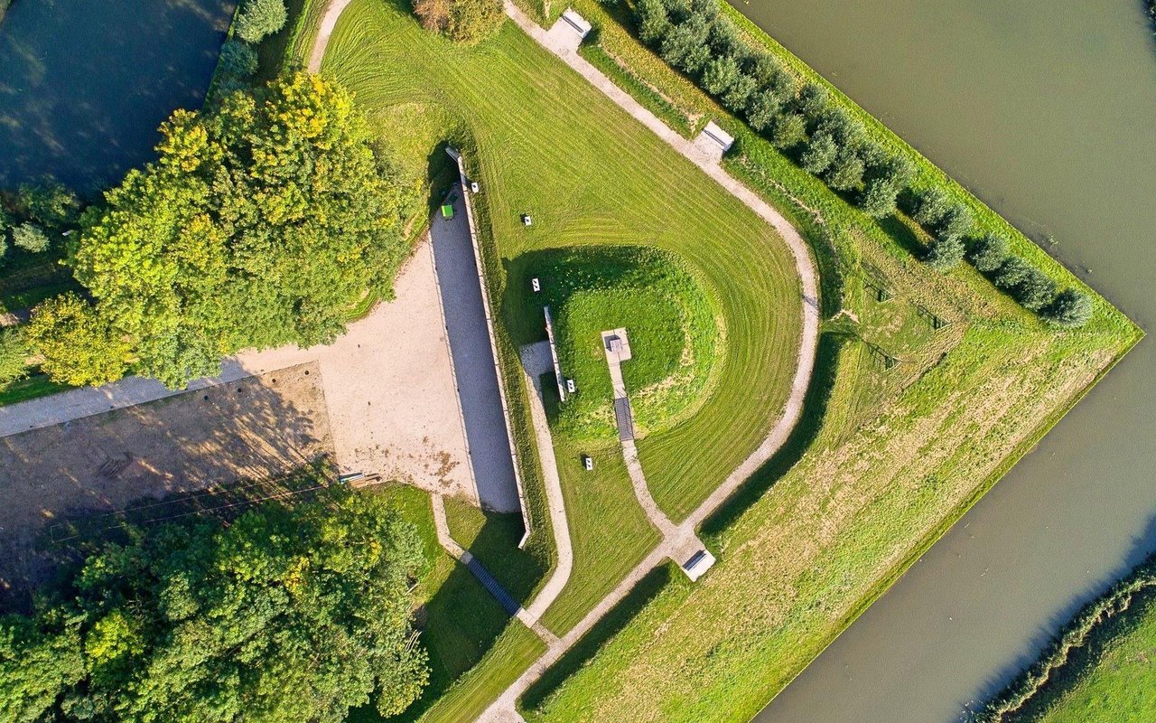Luchtfoto Lunet aan de Snel 2