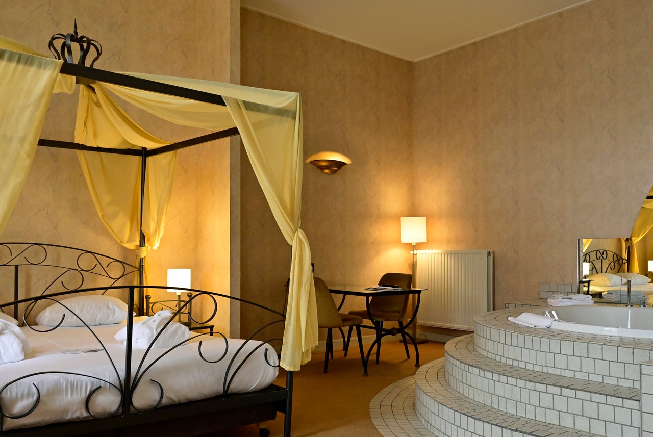 Stadhouderlijk Hof-Interieur-Kamers-Luxe Suite 4-1.jpg