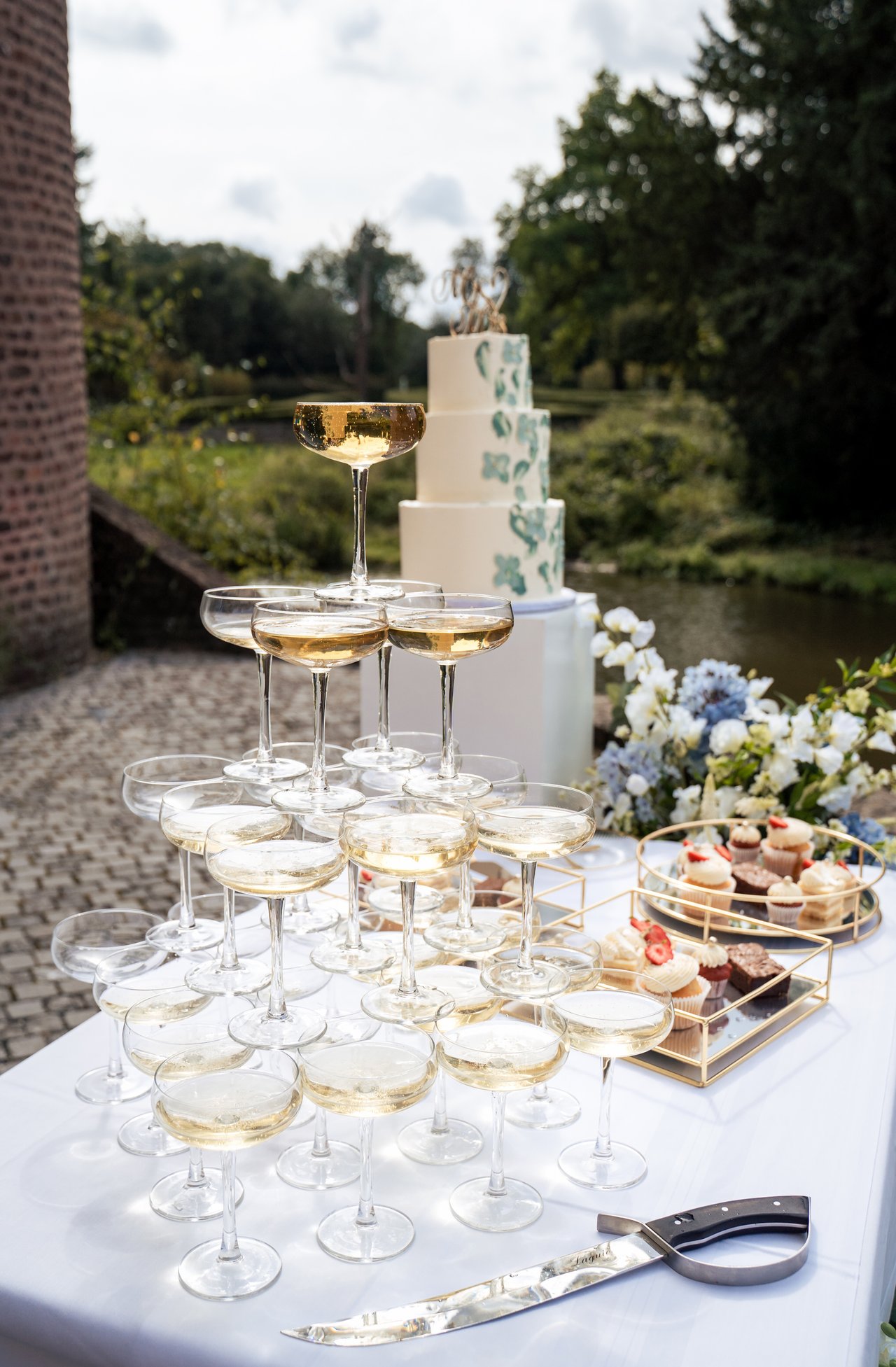 Champagne toren 