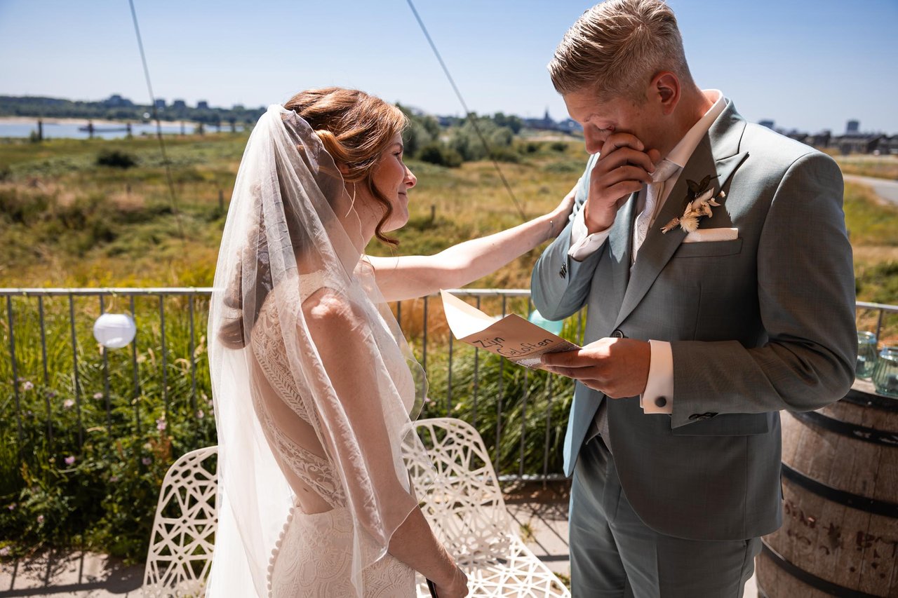 Trouwceremonie Astrid en Martijn op Fort Lent