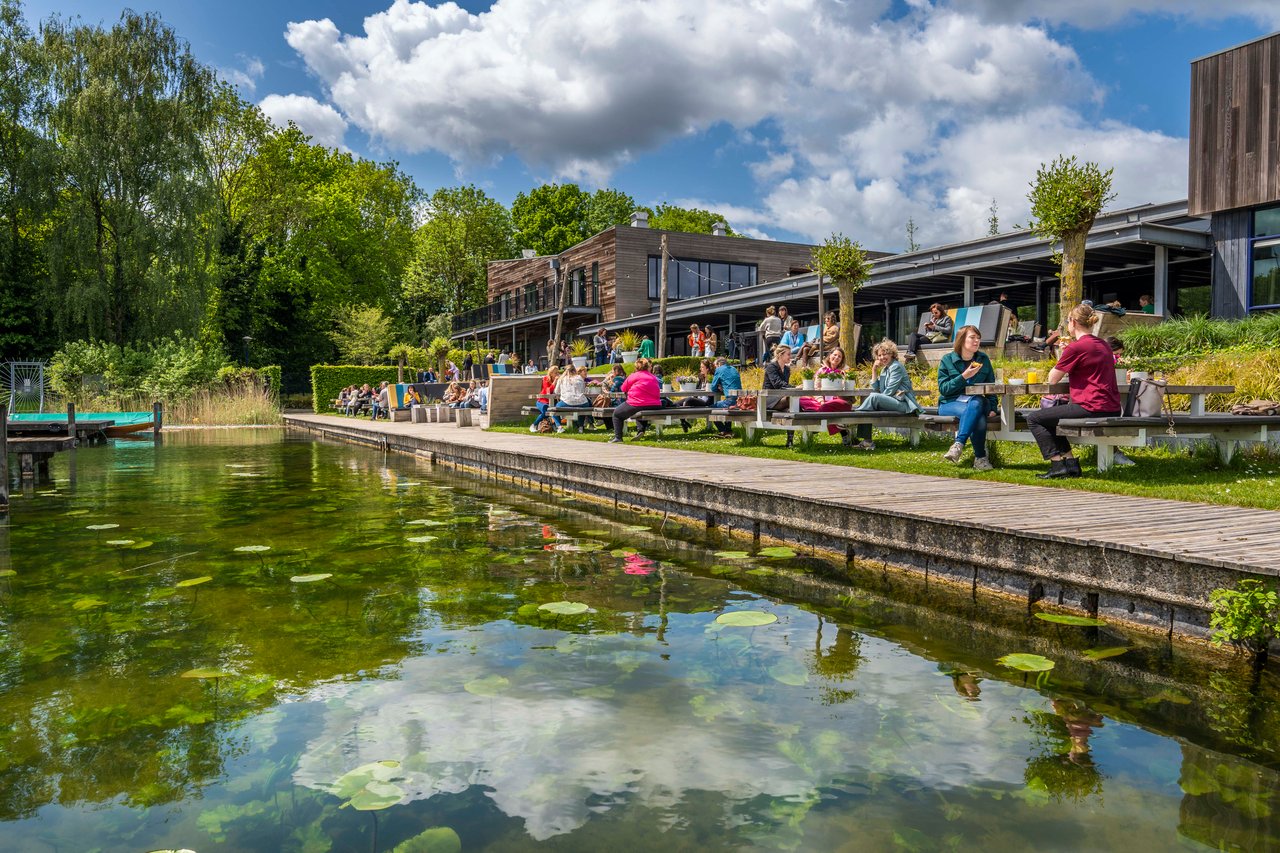 InnStyle 1.0 - Terras aan het water