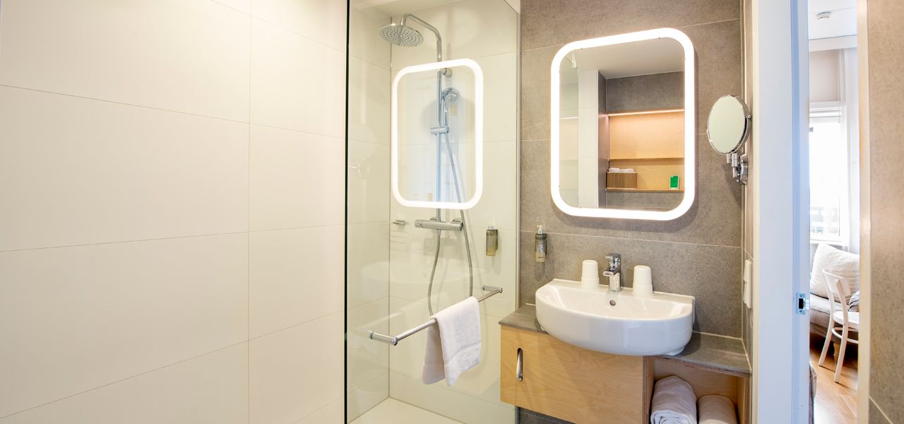 comfort-kamer-westcord-hotel-delft-badkamer-2.jpg