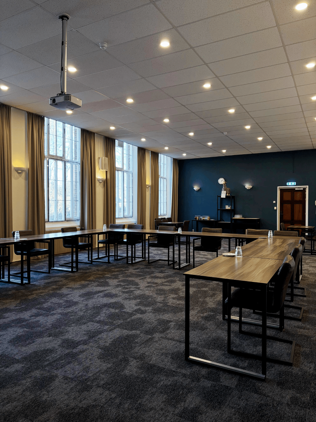 Hofzaal Bovendonk – vergaderopstelling met daglicht en flexibele indeling