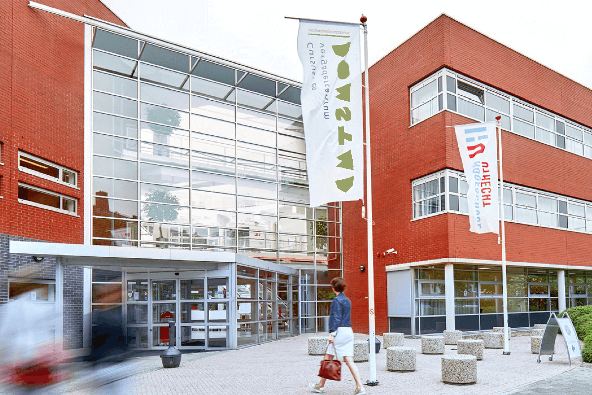 Entree Cursus- en vergadercentrum Domstad