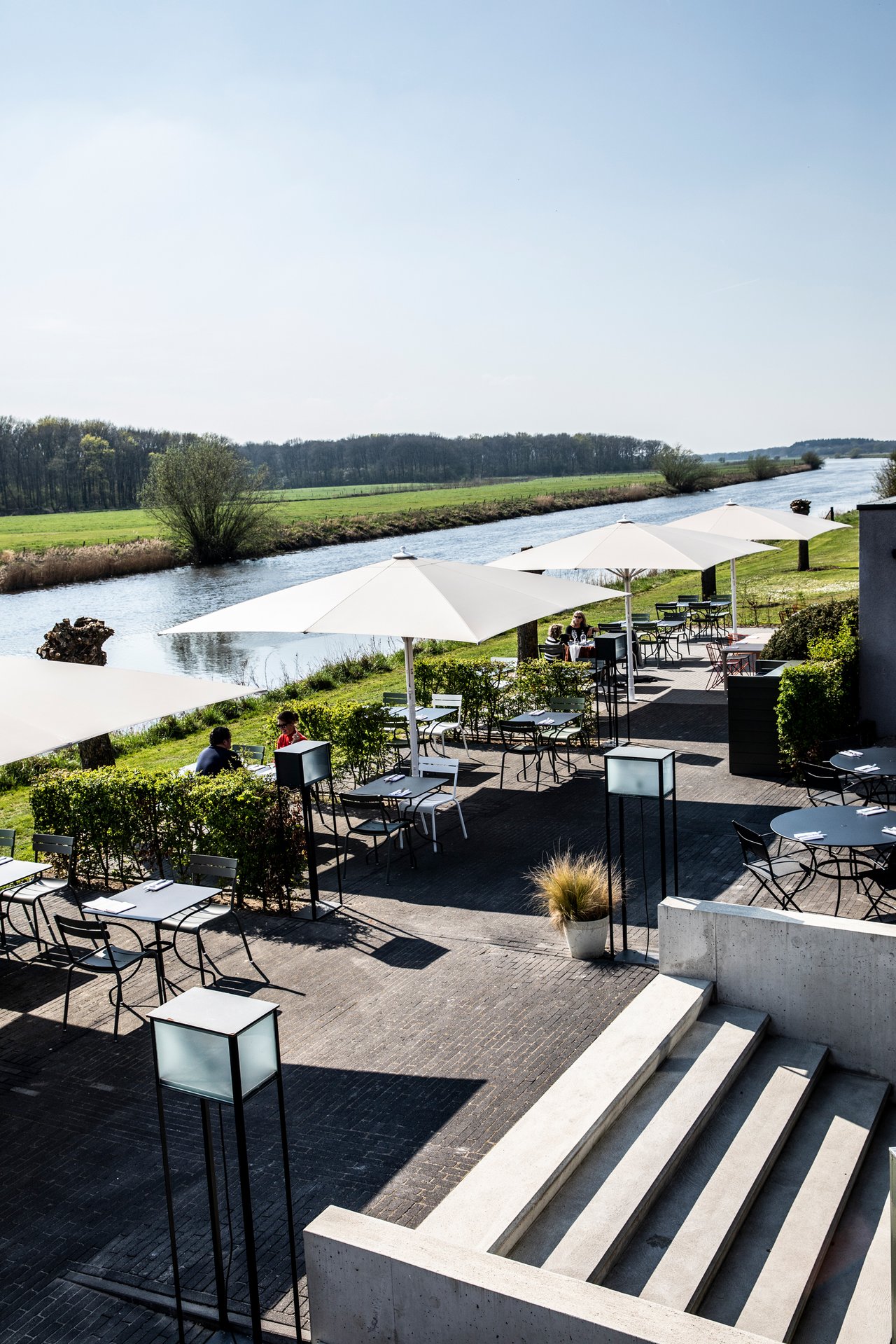 Terras aan de Overijsselse Vecht