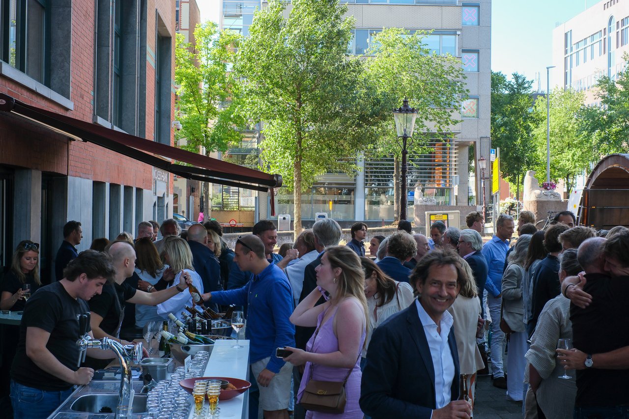 We bring the bar outside