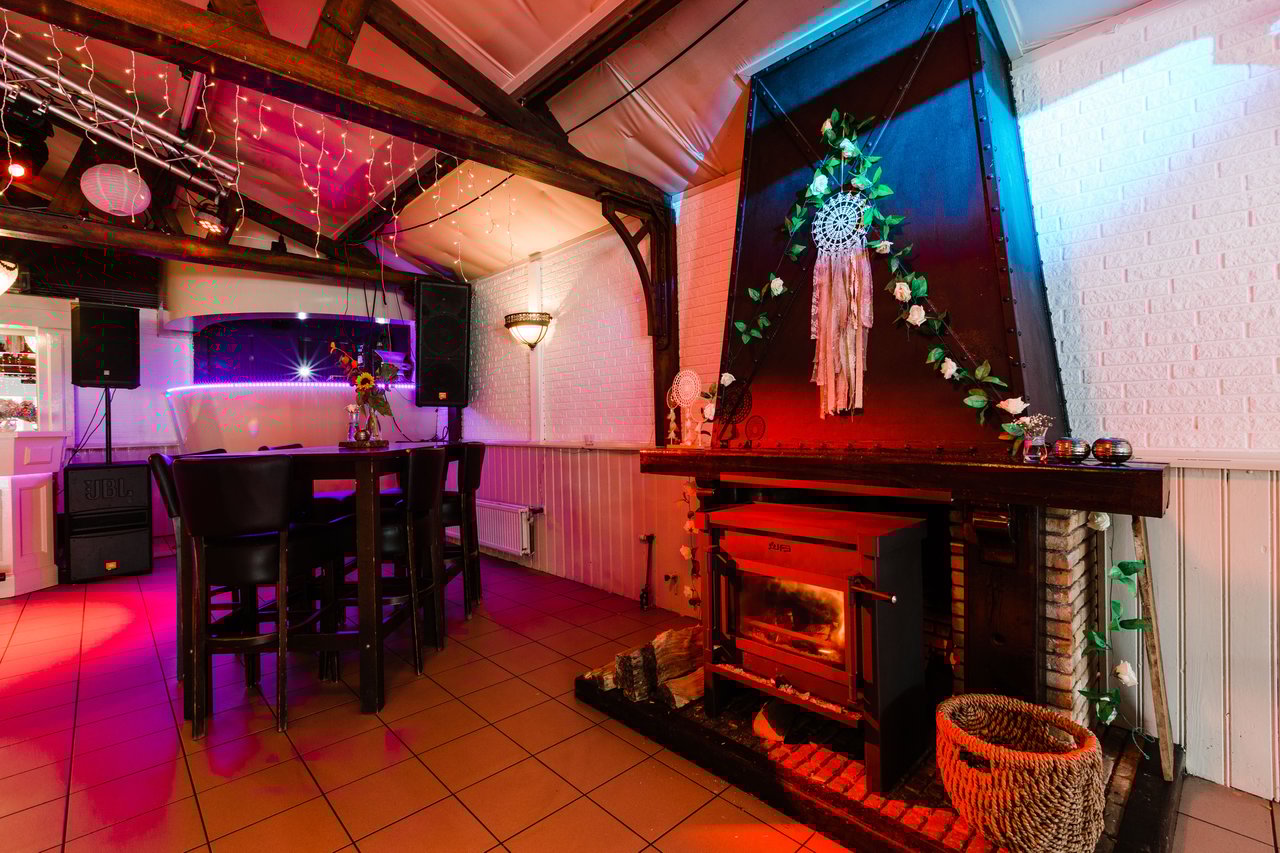 Feestzaal - Openhaard