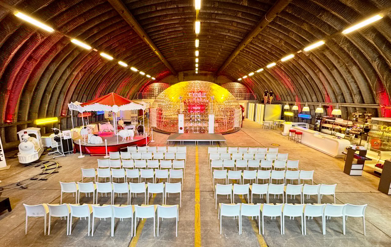 Kermis op de Basis - Interieur / plenaire opstelling