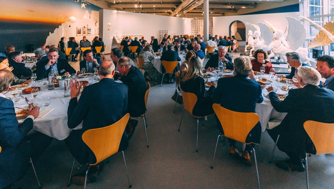Foto-9-Exporuimte-eerste-verdieping-diner