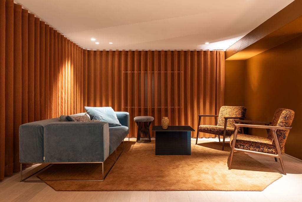 Basement - Presentation room  (zone 1)  (1)