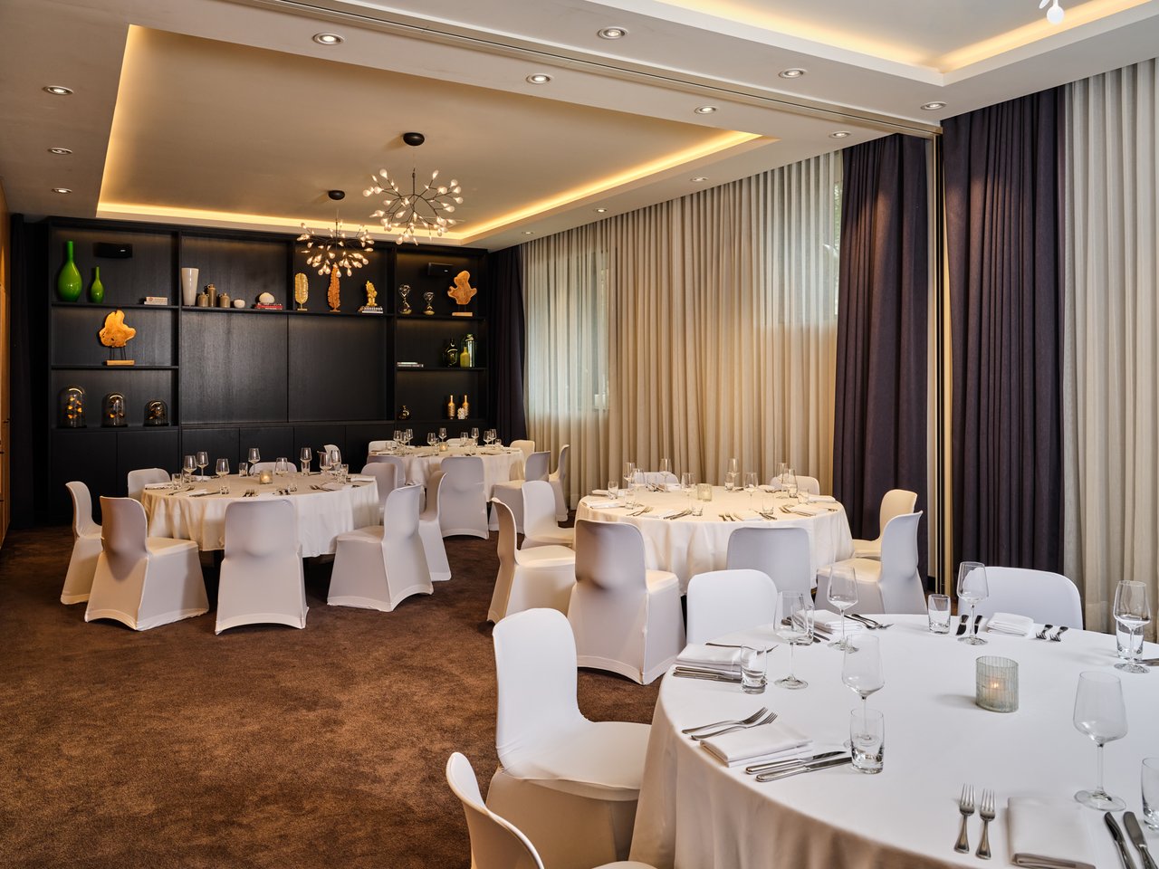 AMSRA-Meeting Room AB-Dinner-LR.jpg