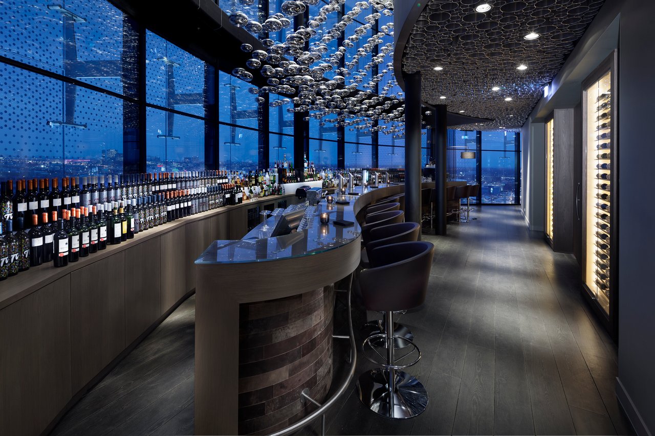 SKY Lounge&Bar Pi