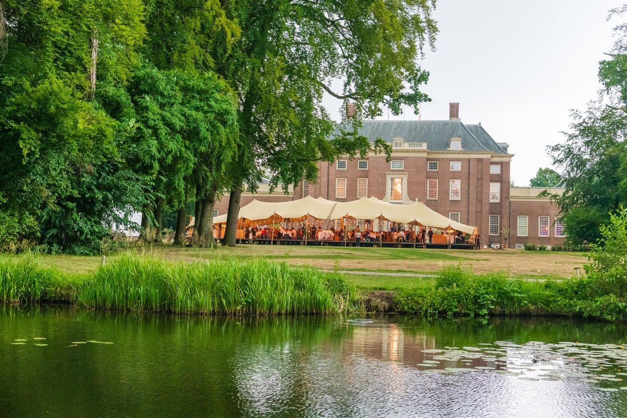 Diner in de Slottuin