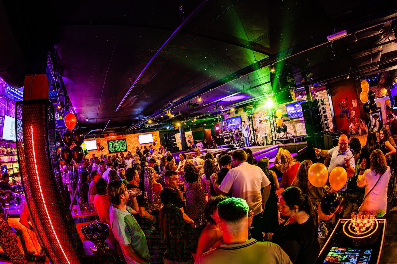 Bedrijfsfeest in de Hollywood Sportsbar (1)