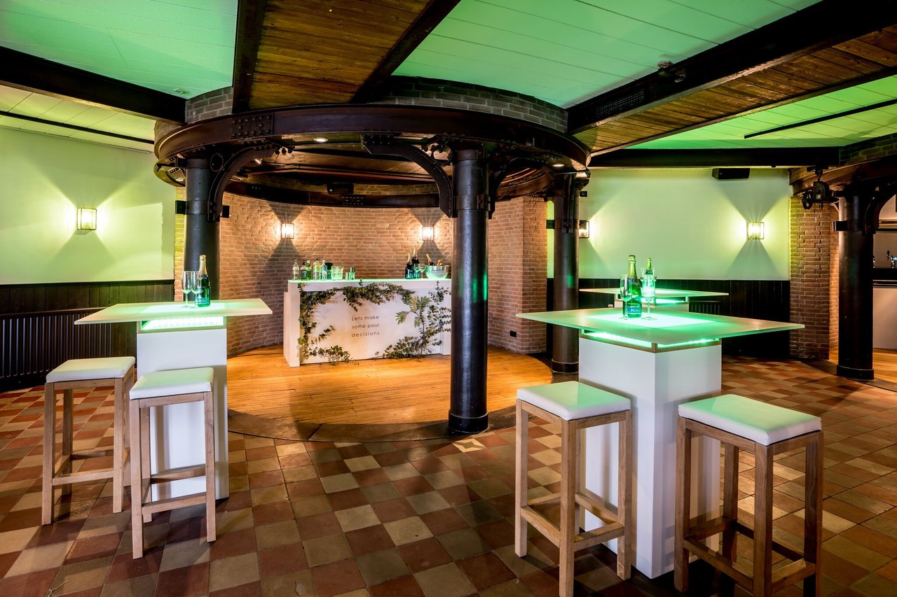 Bar in het Blushuis