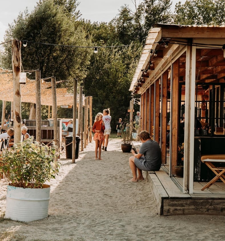 Voeten in het zand