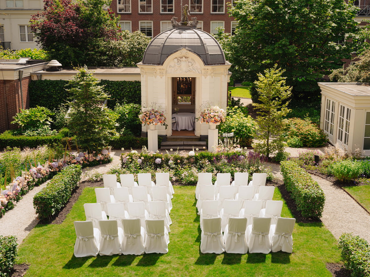 Garden in Ceremony Setting (1)