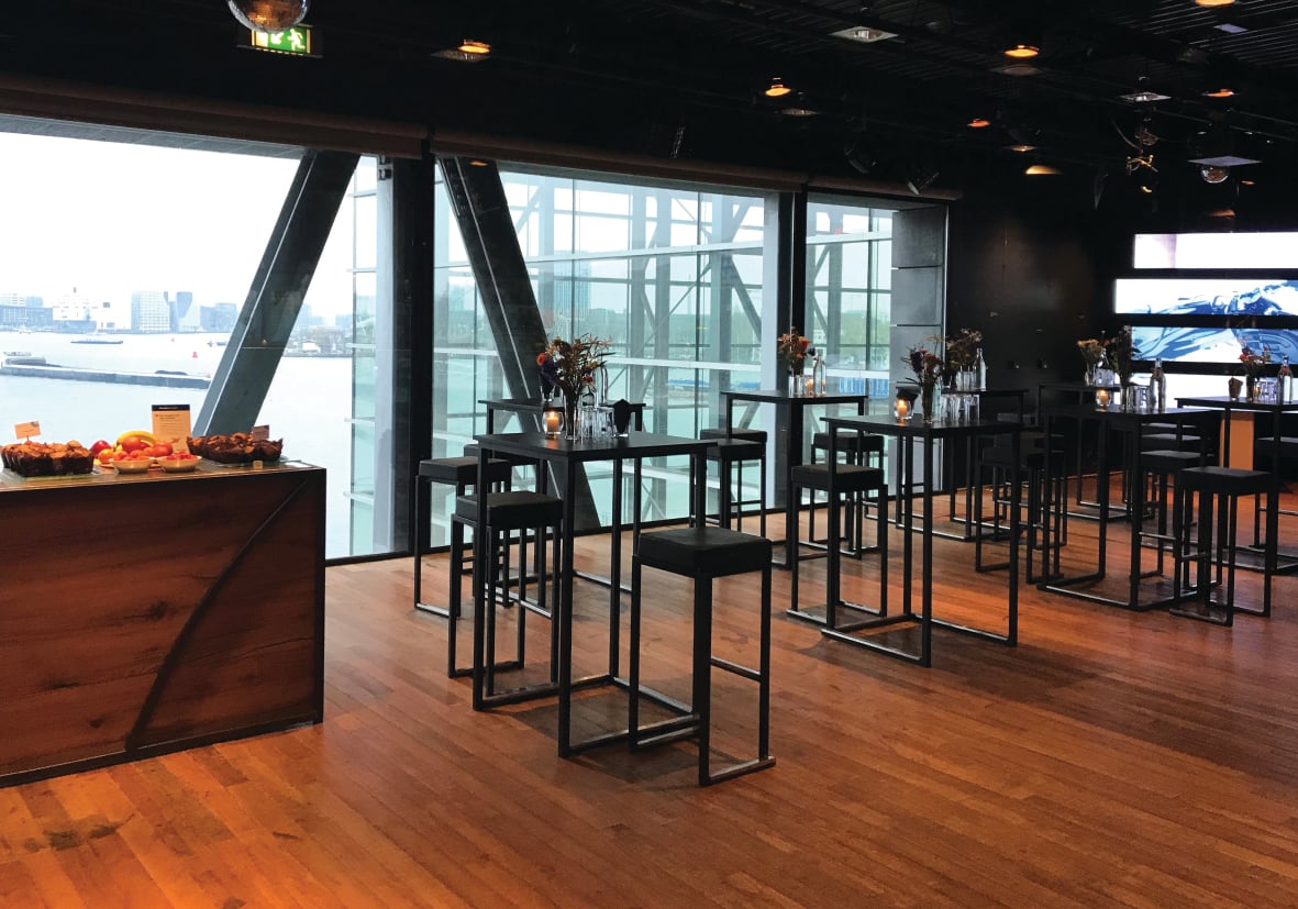 Bimhuis Café met statafels