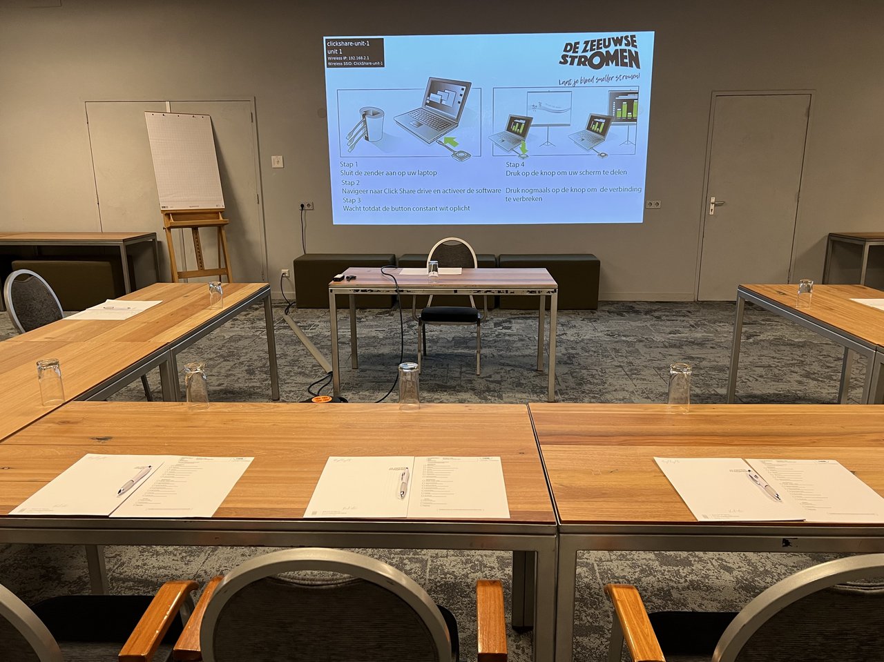 Vergaderzaal/ UNIT 1