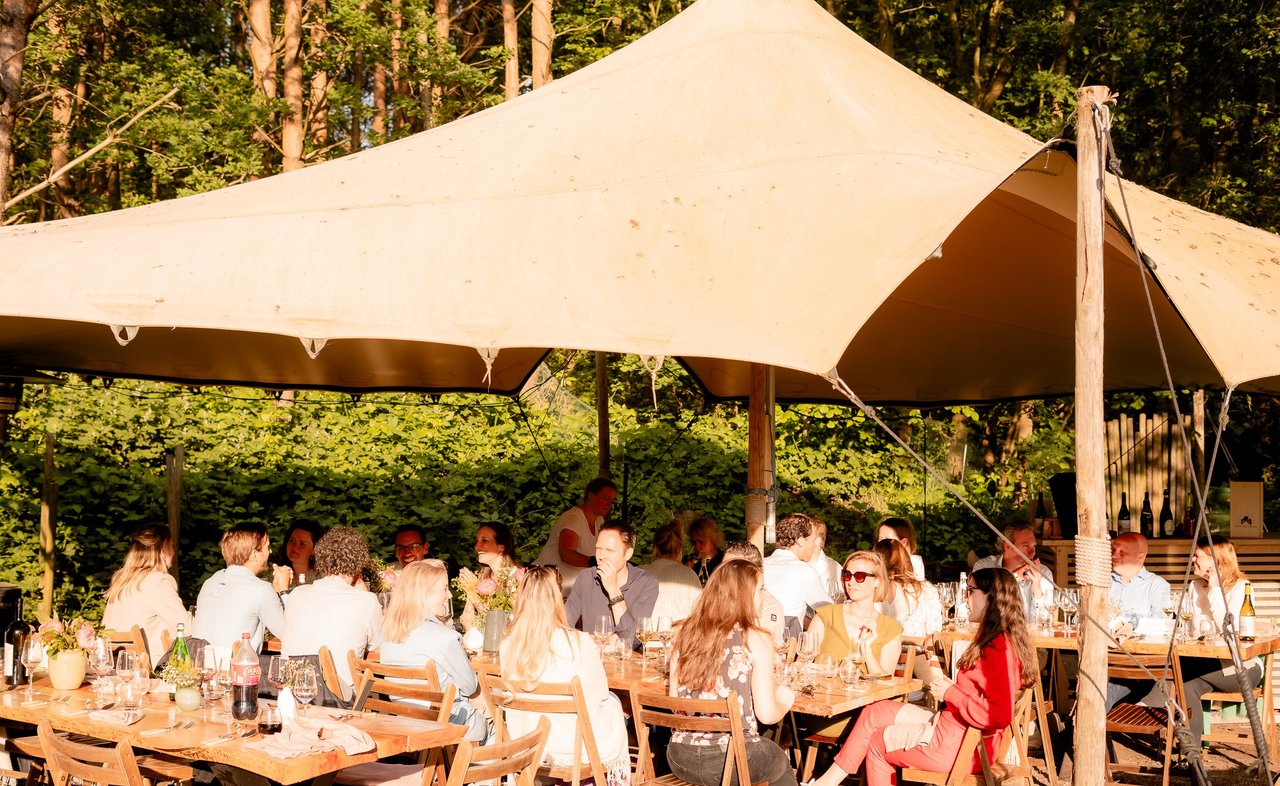 Wine en Dine. Fine dining met wijnen van wijngaard zonnestraal