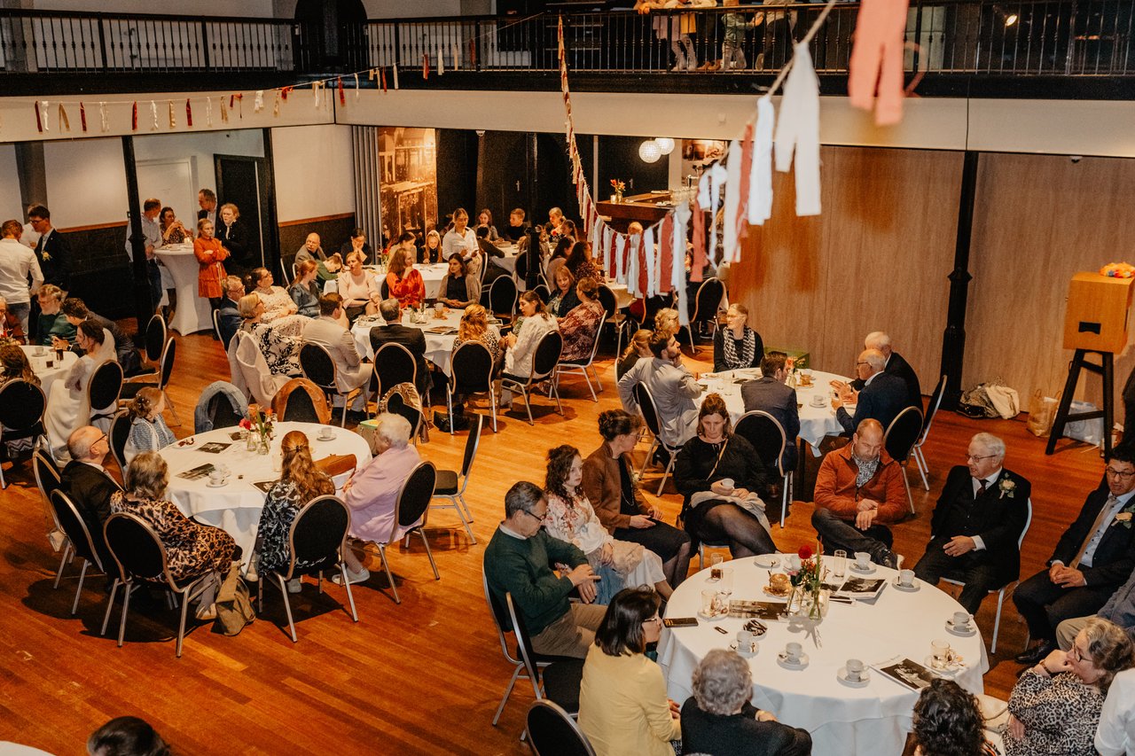 Theaterzaal tijdens receptie