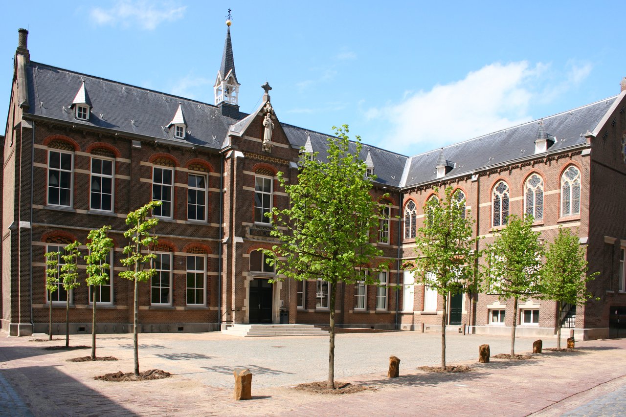 Acropolis Megen entree (1)