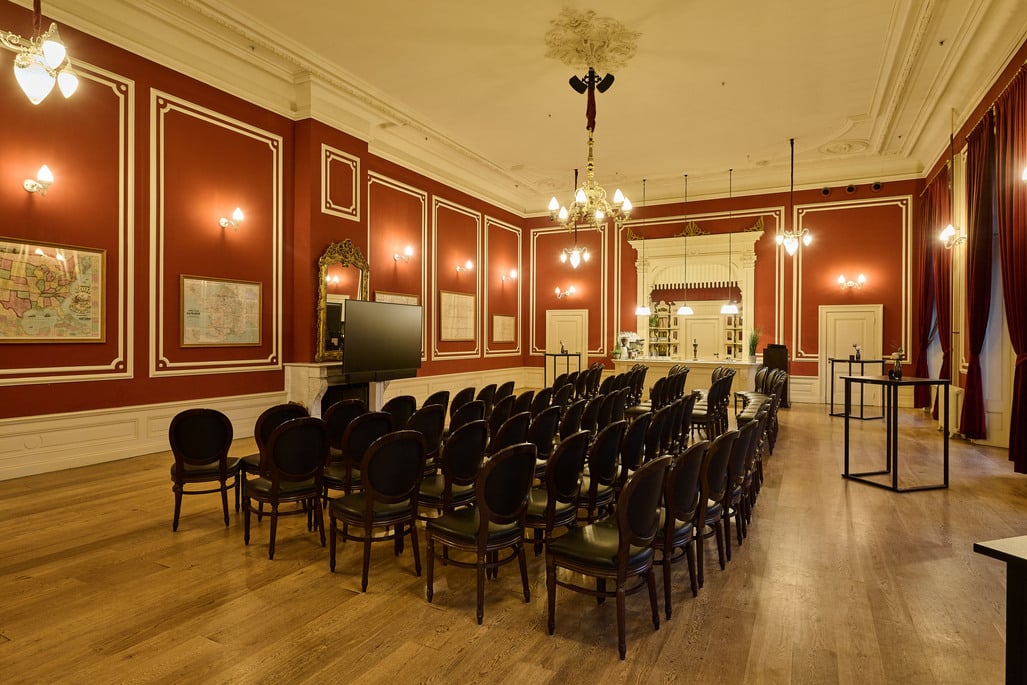 Restauratiezaal-cabaretopstelling2
