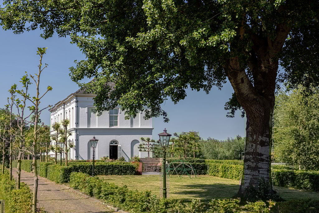 Boutique Hotel De Witte Dame.jpg