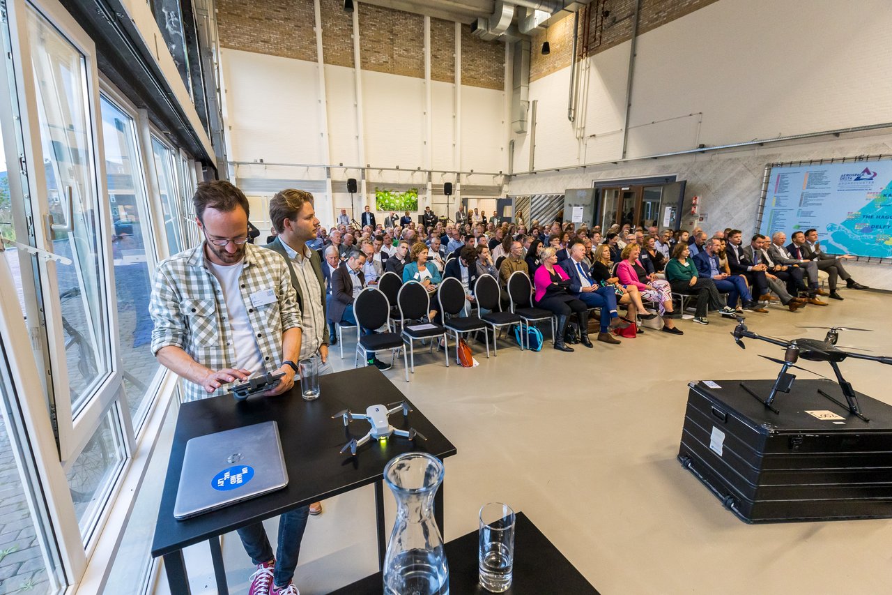 Demonstratie in de Lobby van Unmanned Valley.jpg