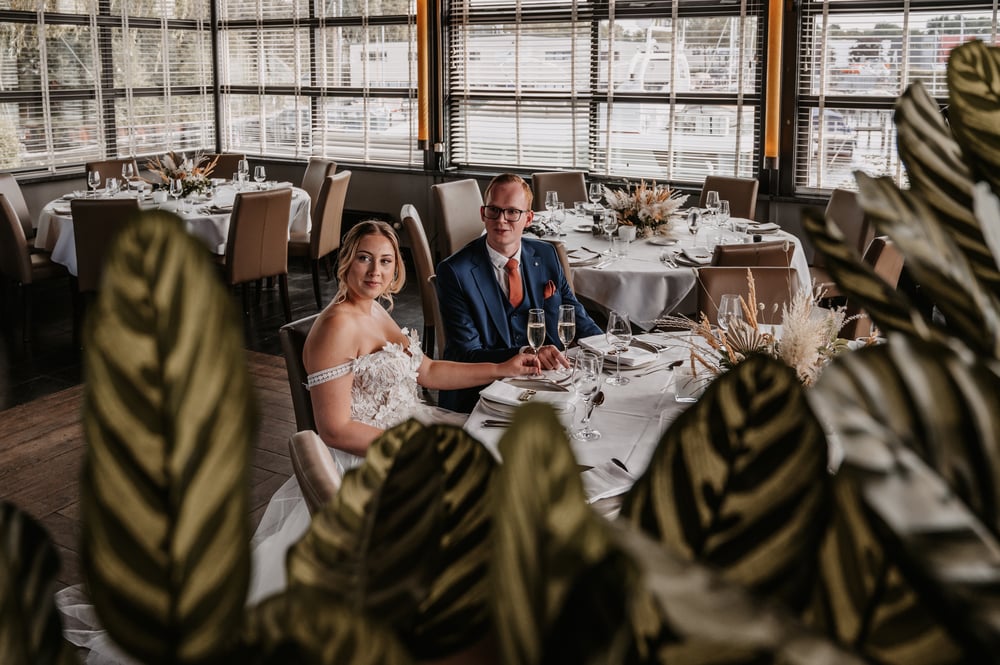 Dineropstelling in het Paviljoen van de Kalkovens  (1)