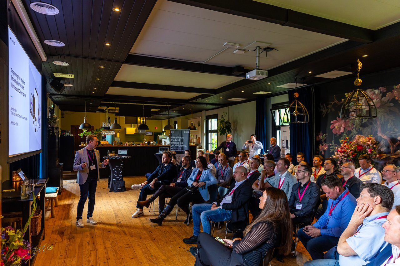 Fier Bussum - presentatie zakelijk event De Loods.jpg