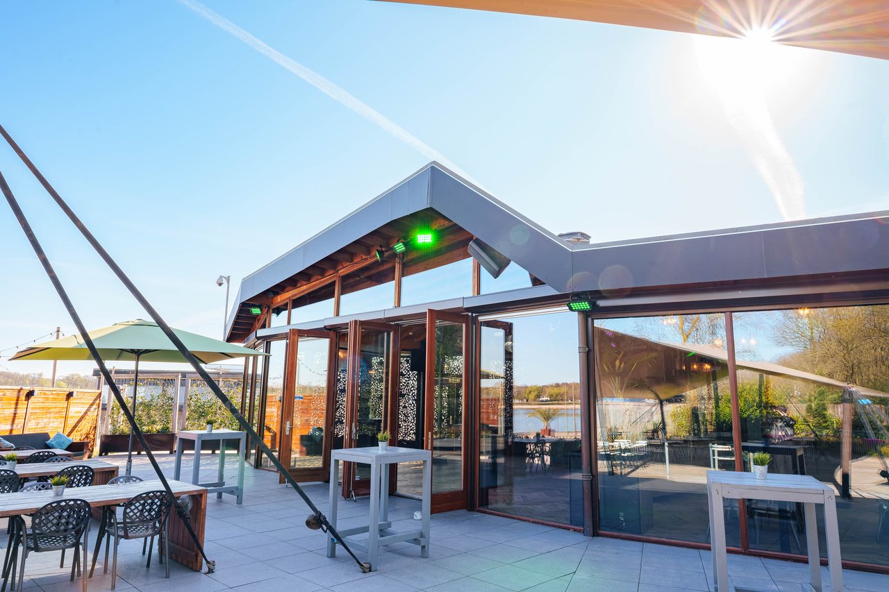 Zaal Sunset terras
