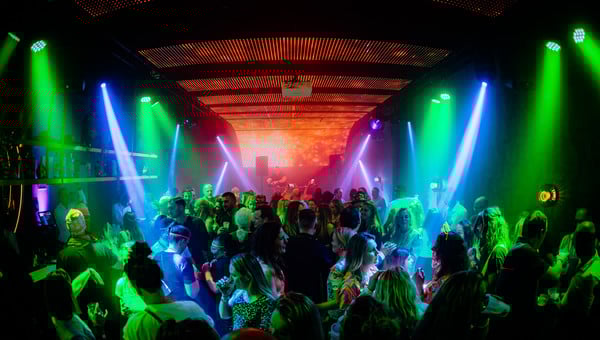 cs_Neon-party-Hotel-Lelystad-7.jpg