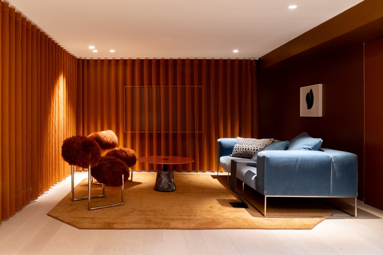 Basement - Presentation room  (zone 1)