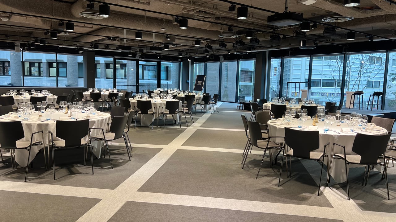 Zaal 1.1 diner opstelling