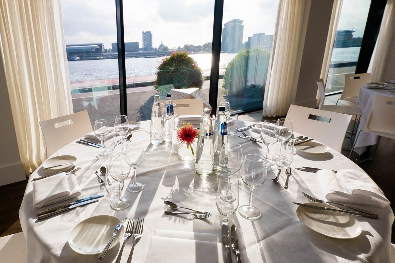 Waterfront - diner met uitzicht
