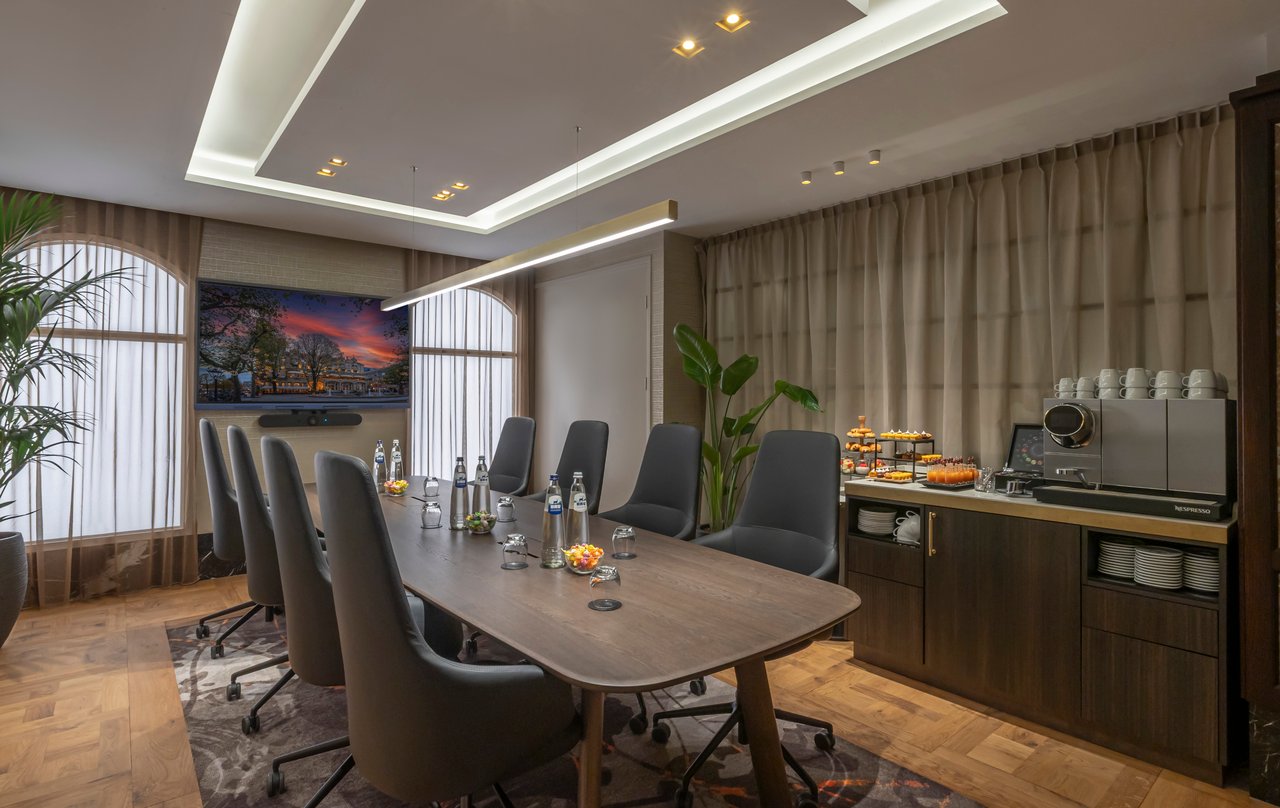 Fountain Room - 1.jpg