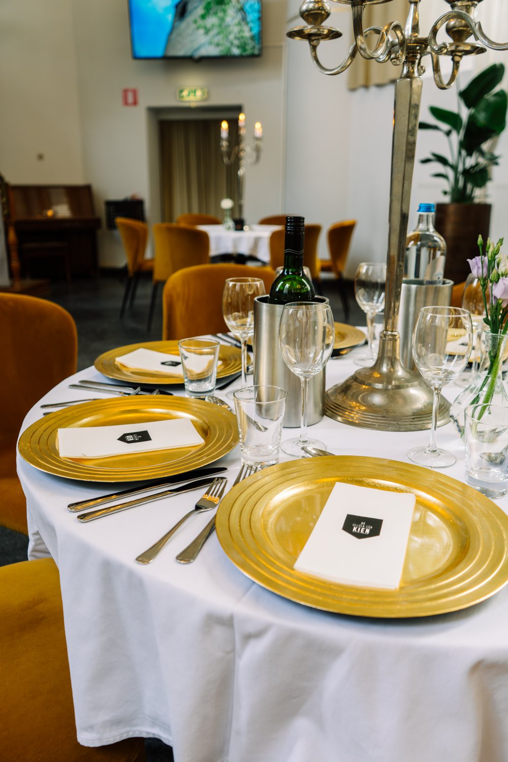 Dinersetting.jpg