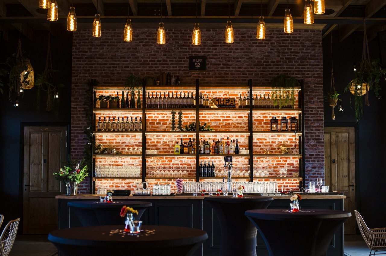 Bar binnen (1)