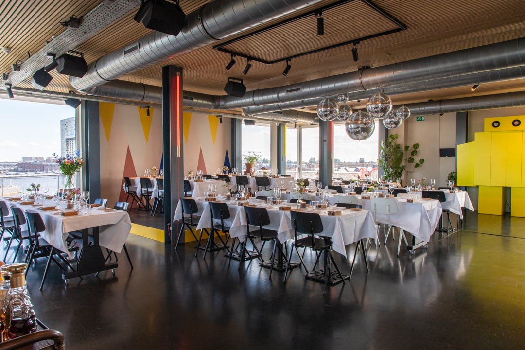 Groepsopstelling restaurant