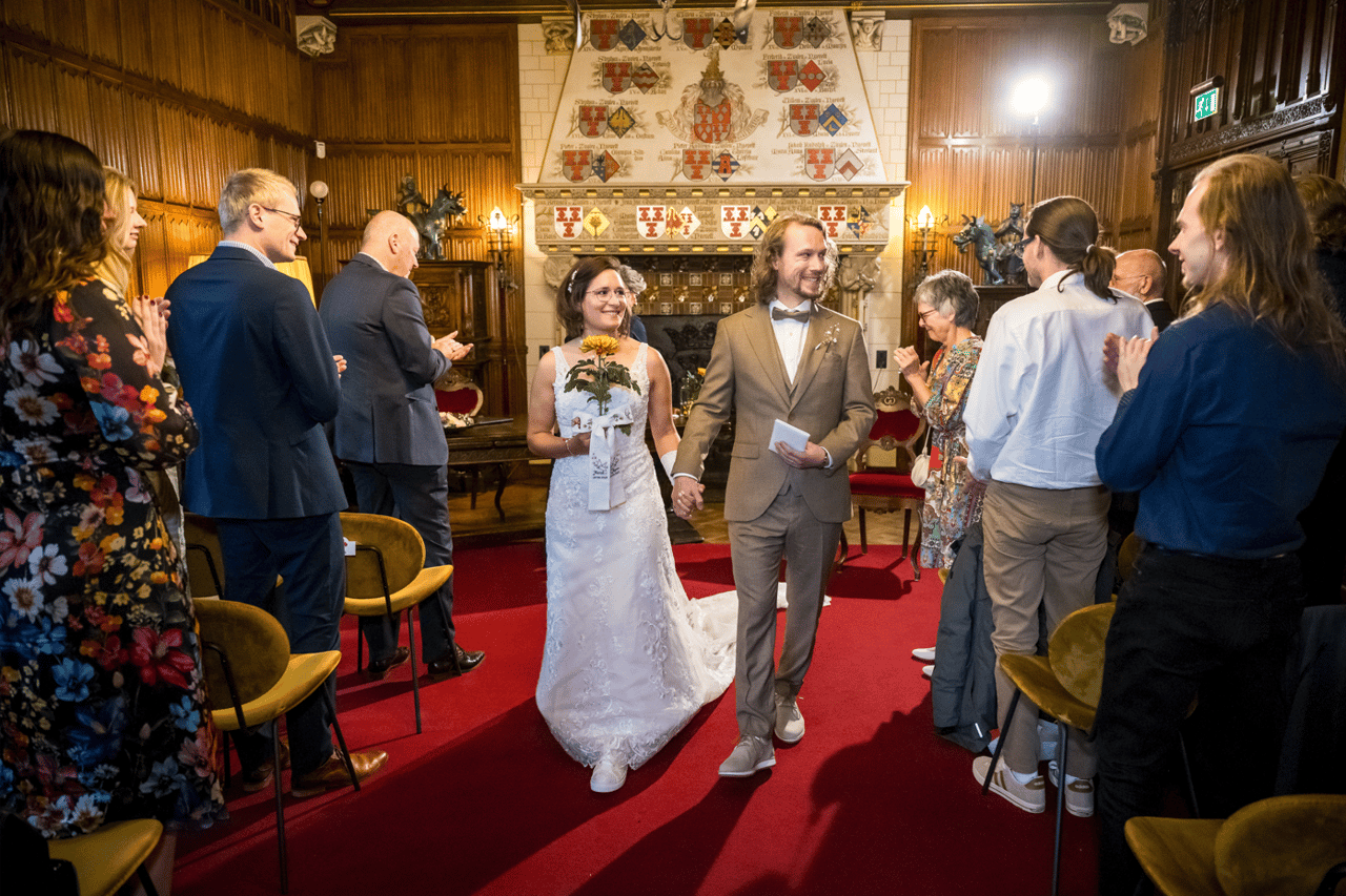 Jullie romantische huwelijk in de Bibliotheek