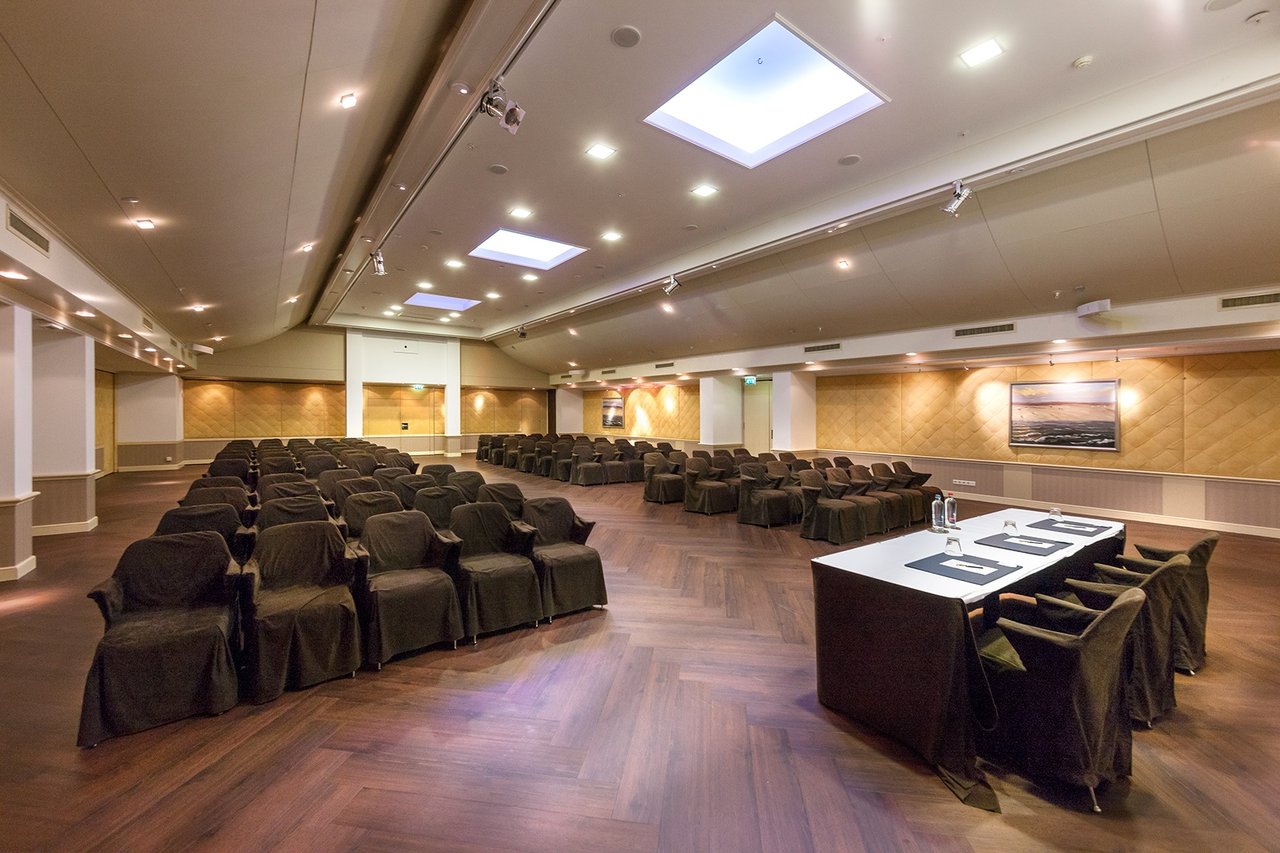 jan Toorop theater.jpg