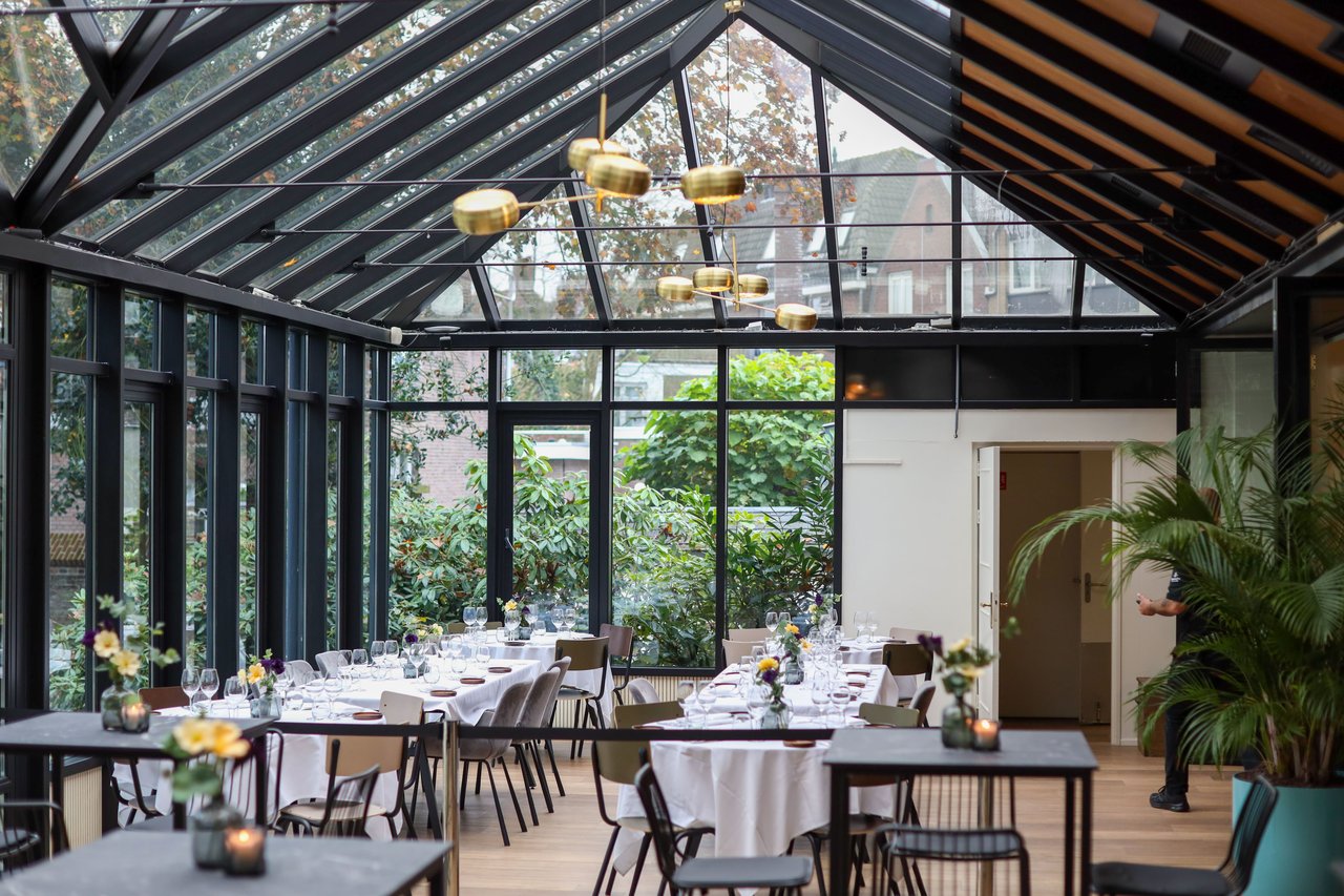 Trouwlocatie Villa 1855 in Tilburg binnenruimte diner