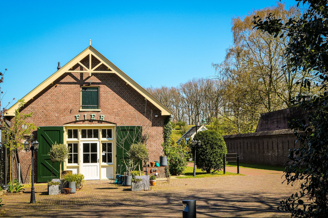 Fier Bussum - Entree