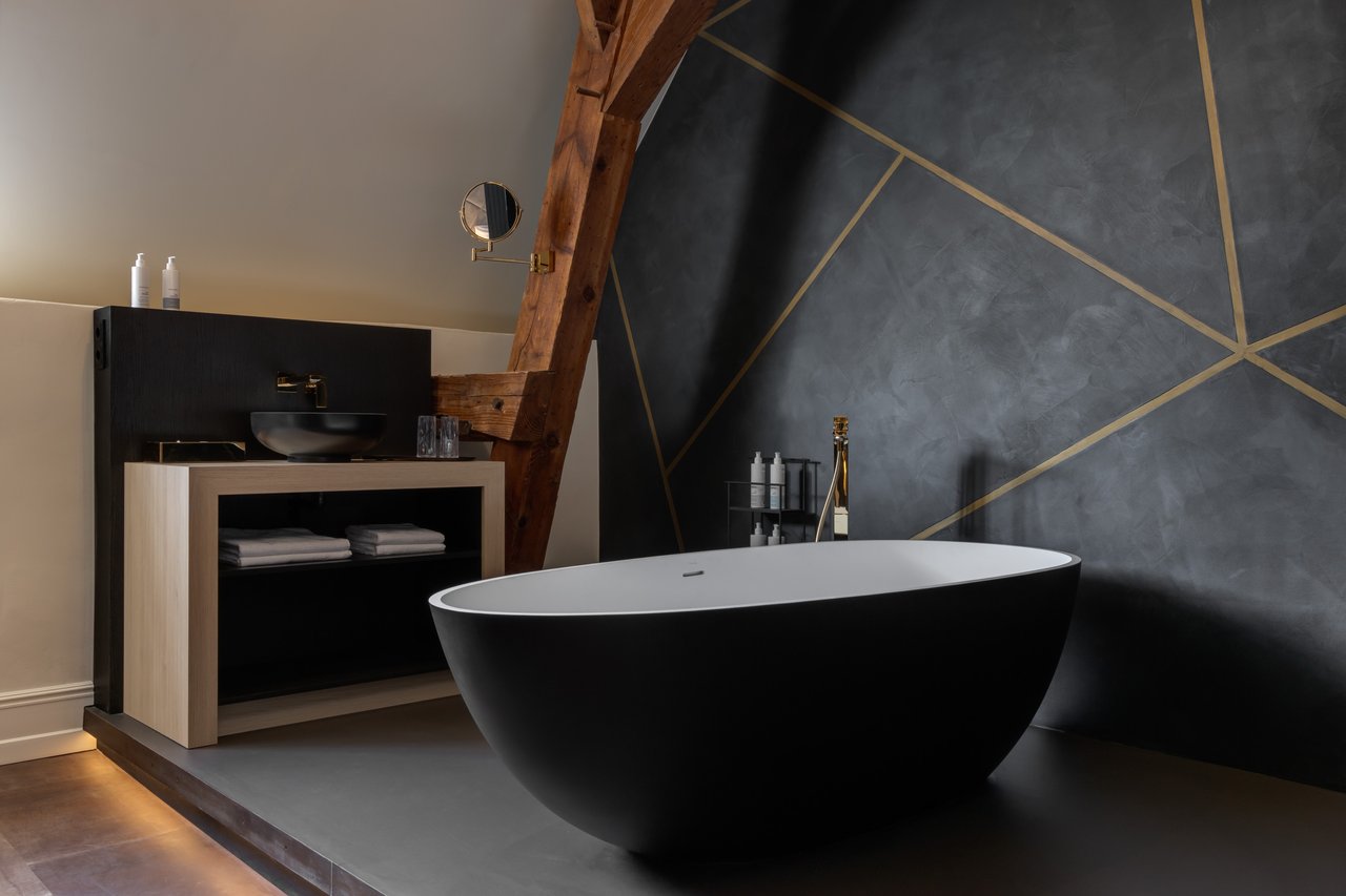 Suite 003 - Thomas de Gier 02.jpg